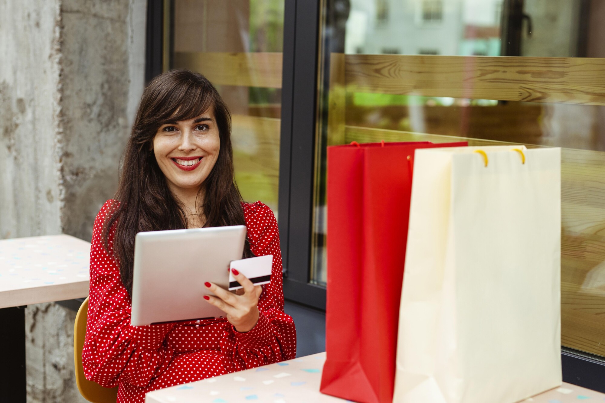 Retail & E-commerce Advertising